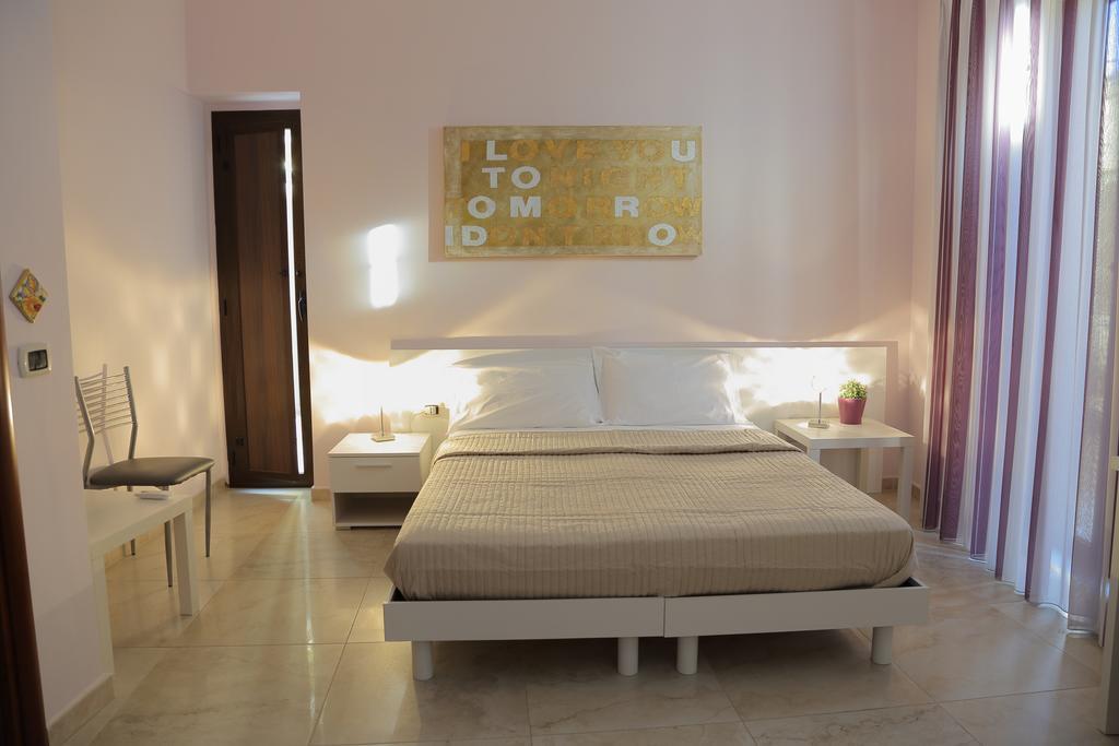 Four Rooms Agrigento Buitenkant foto