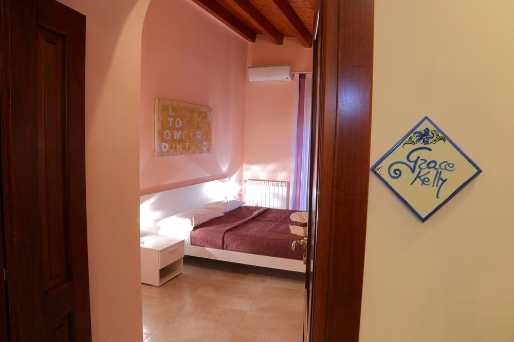 Four Rooms Agrigento Buitenkant foto