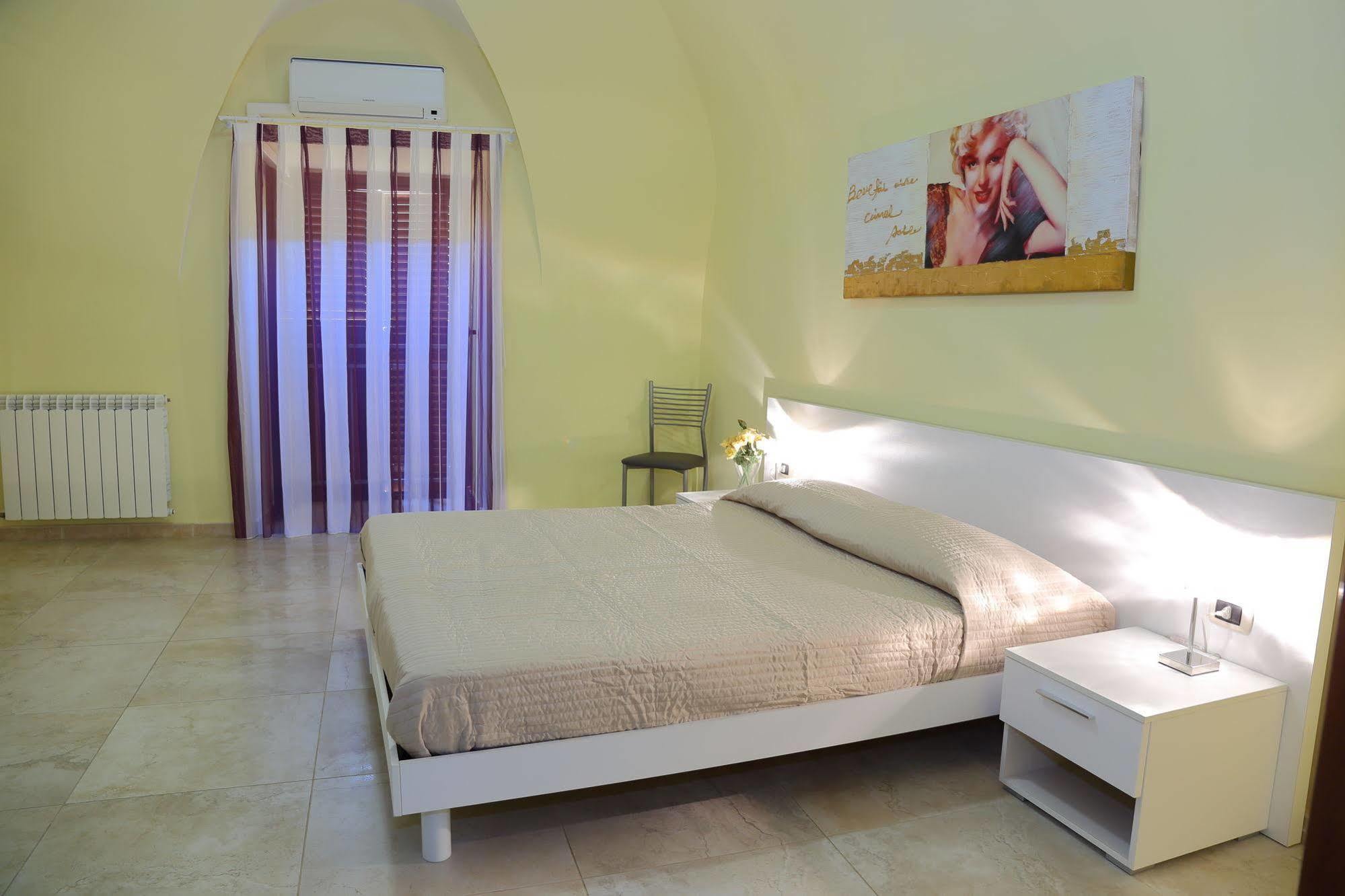 Four Rooms Agrigento Buitenkant foto