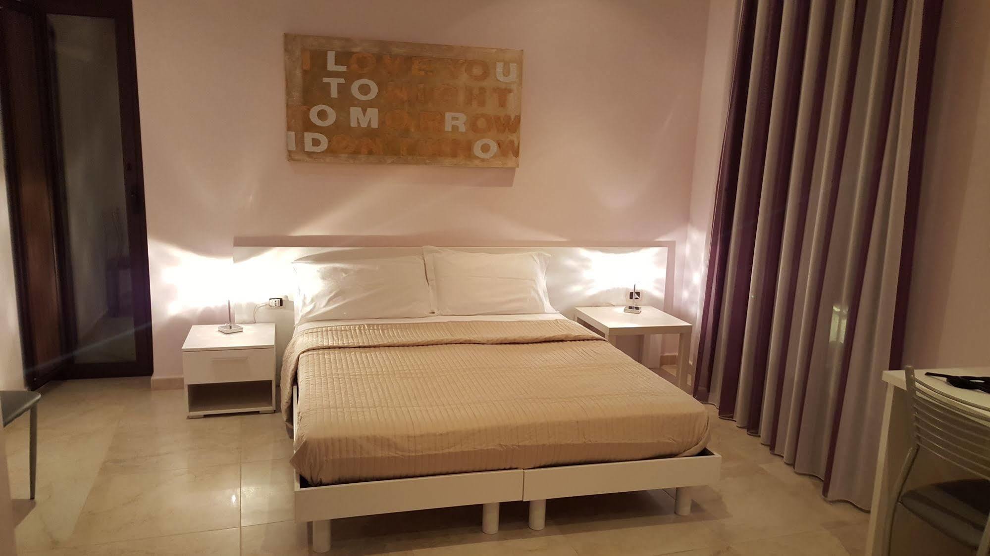 Four Rooms Agrigento Buitenkant foto