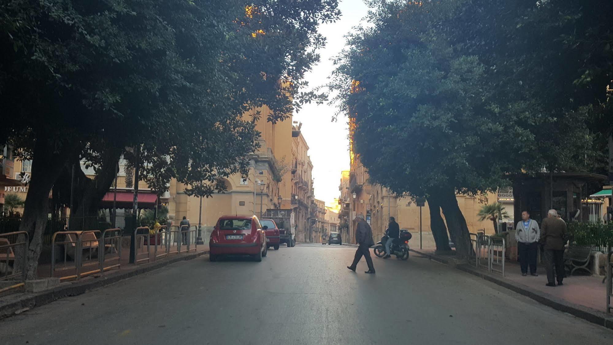 Four Rooms Agrigento Buitenkant foto