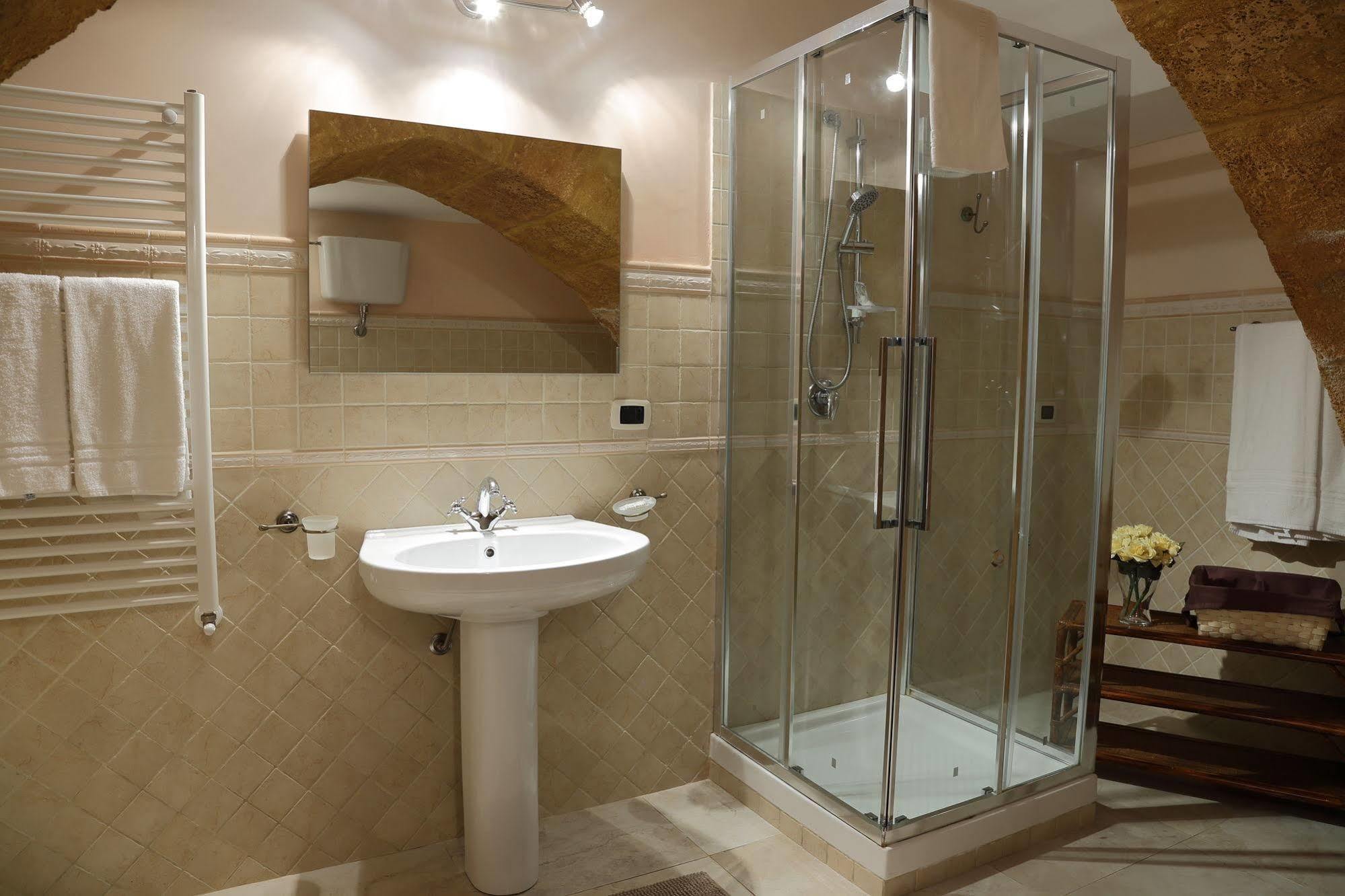 Four Rooms Agrigento Buitenkant foto